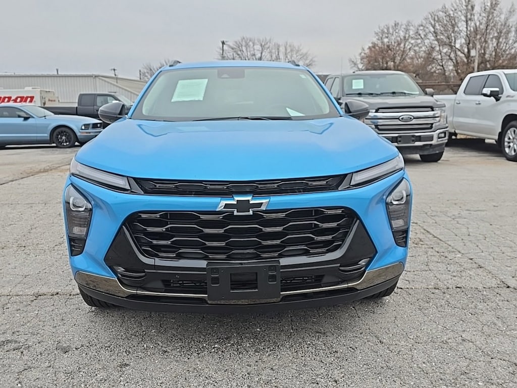 Used 2025 Chevrolet Trax Activ SUV