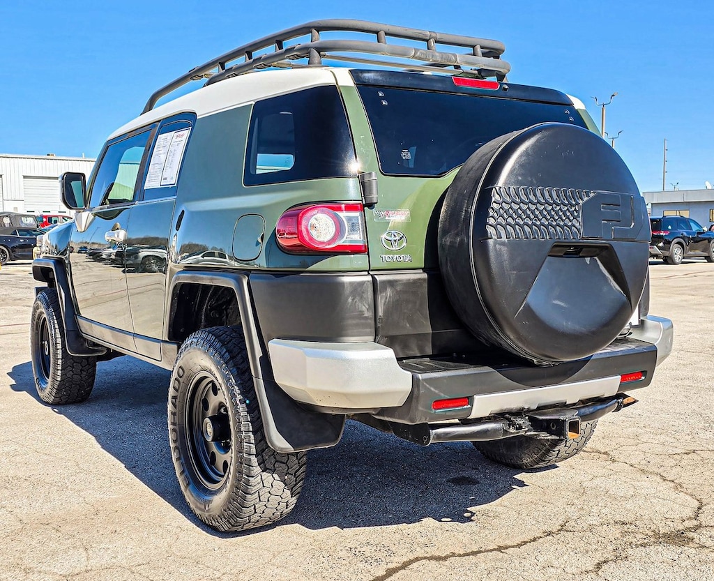 Used 2013 Toyota FJ Cruiser SR SUV