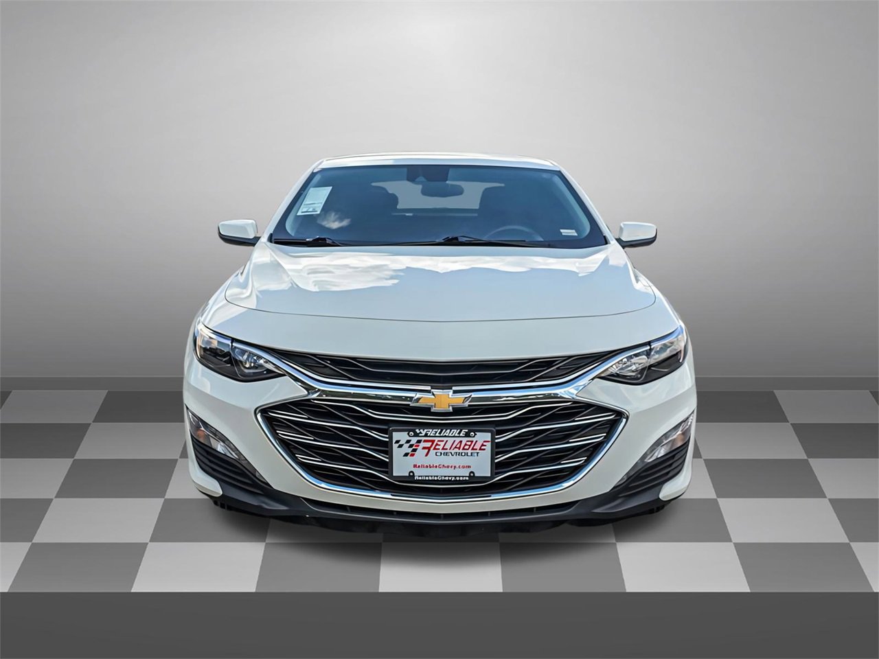 2023 Chevrolet Malibu 1LT photo 2