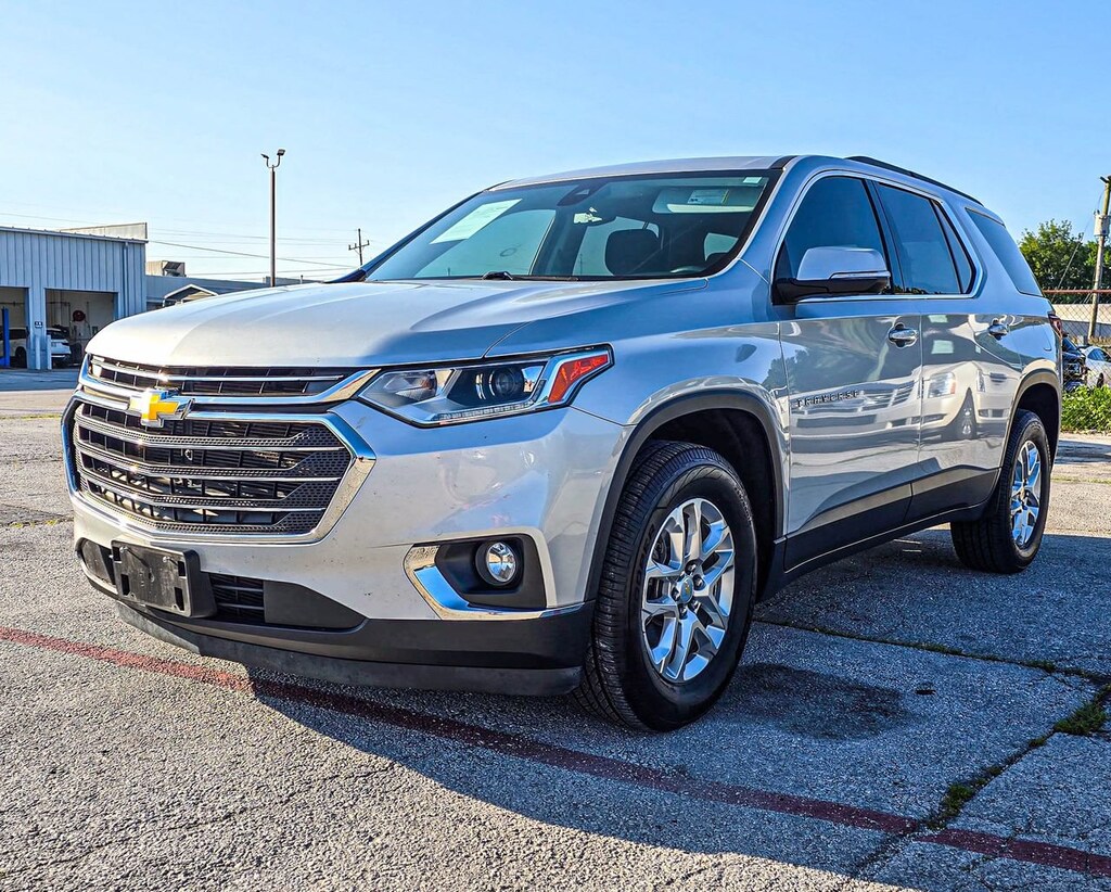 Used 2021 Chevrolet Traverse LT Cloth SUV