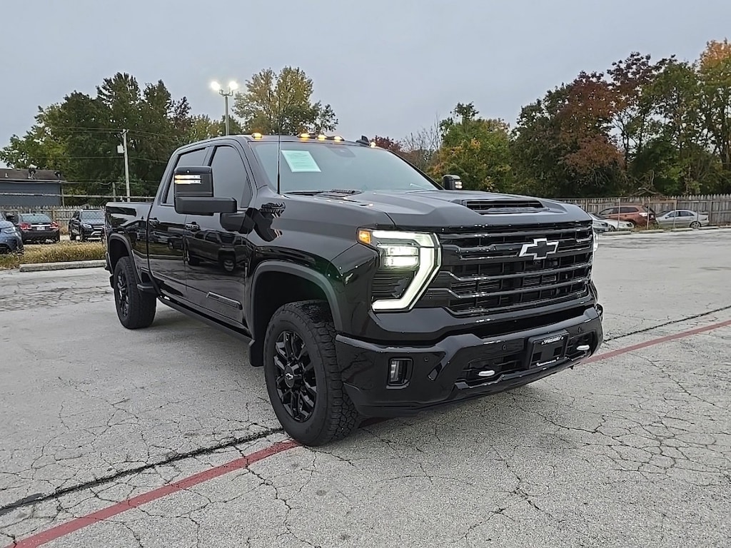 Used 2025 Chevrolet Silverado 2500 HD High Country Truck Crew Cab