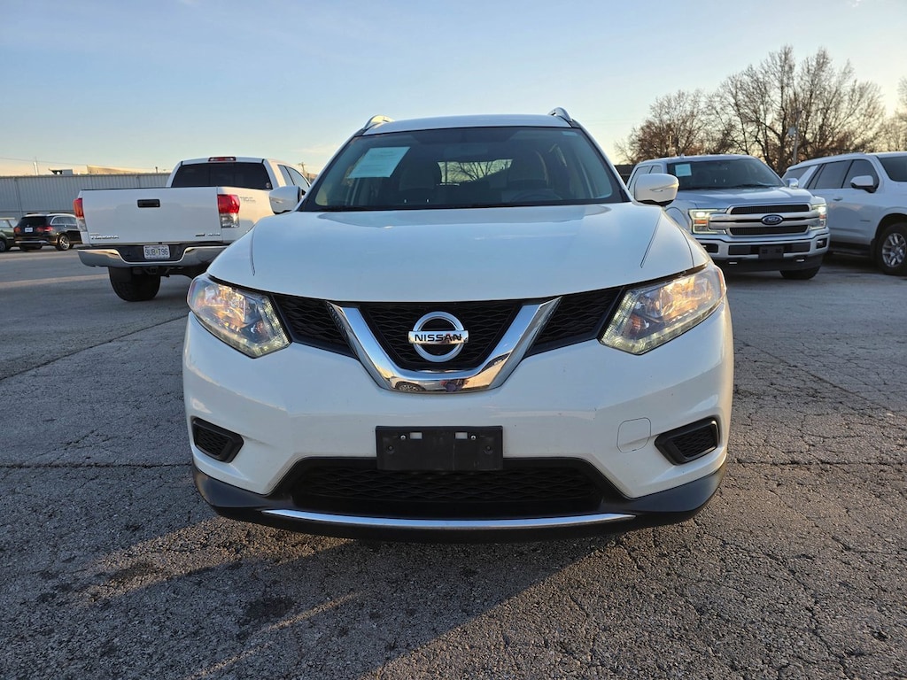 Used 2015 Nissan Rogue SV SUV