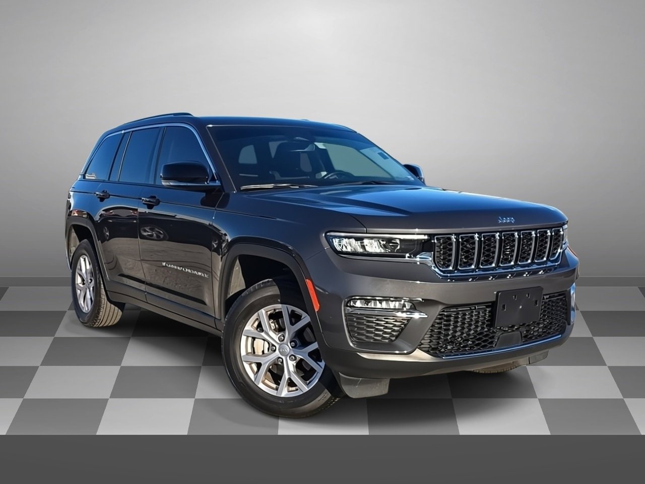 2022 Jeep Grand Cherokee Limited's photo