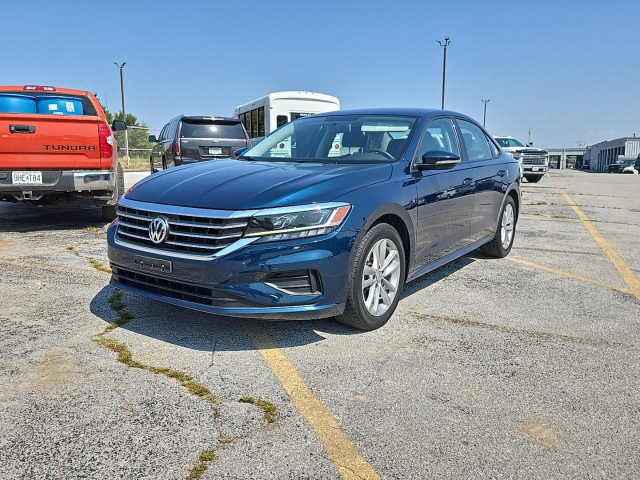 2021 Volkswagen Passat 2.0T S photo 2