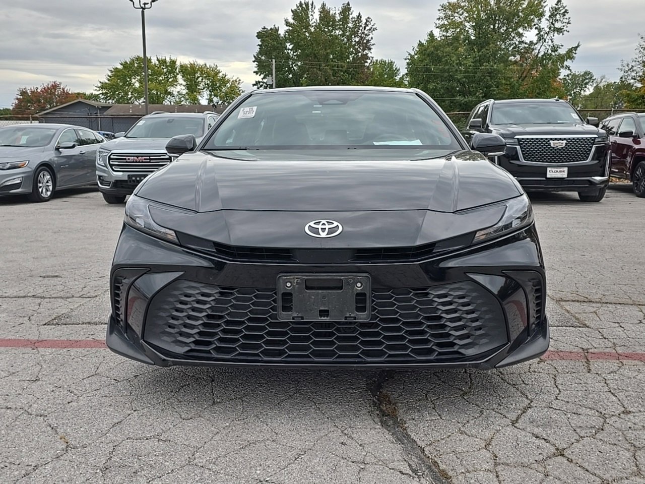 2025 Toyota Camry LE photo 2