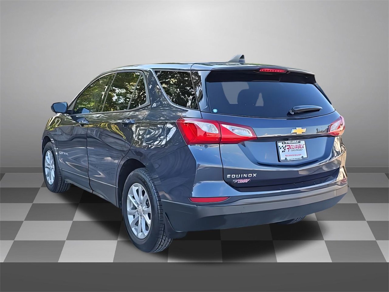2019 Chevrolet Equinox LS photo 4