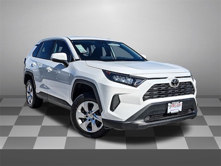 2022 Toyota RAV4 LE SUV