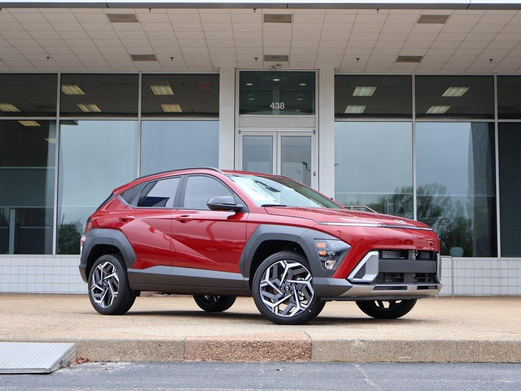 2026 Hyundai Kona SEL photo 2