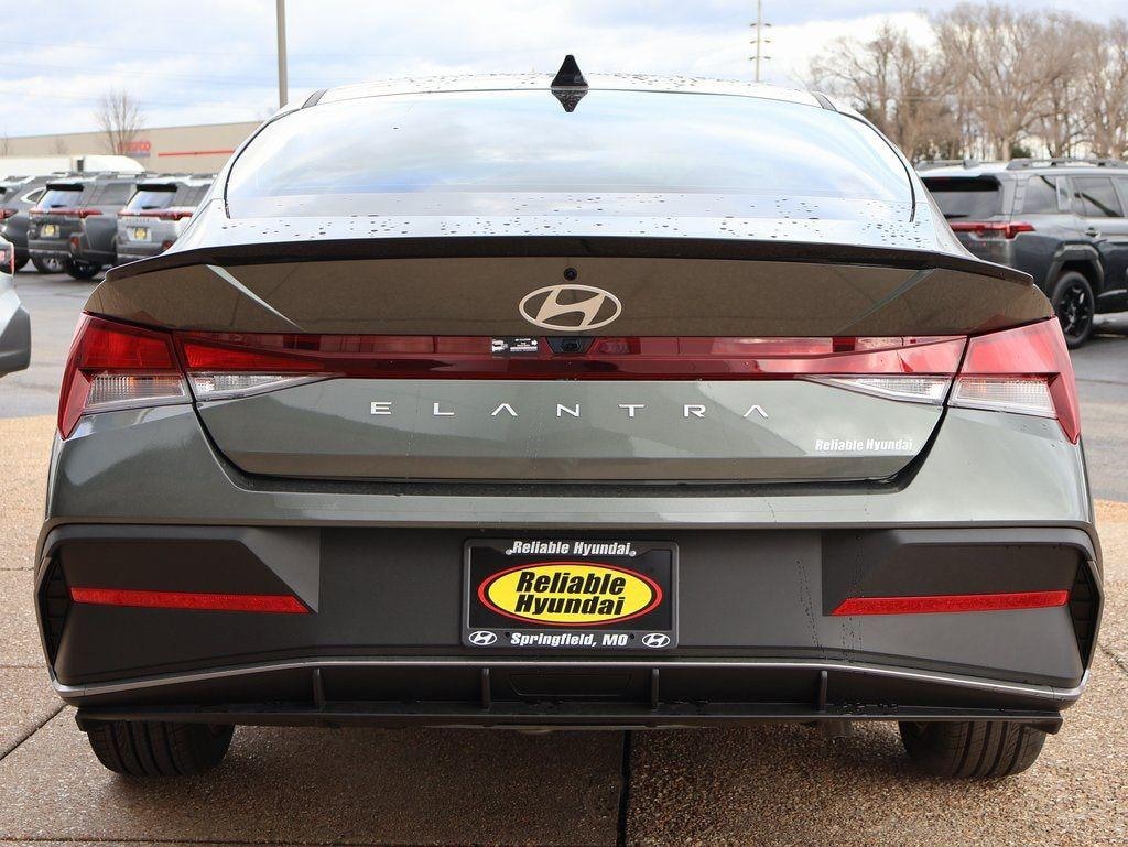 New 2026 Hyundai Elantra SEL Sport Sedan