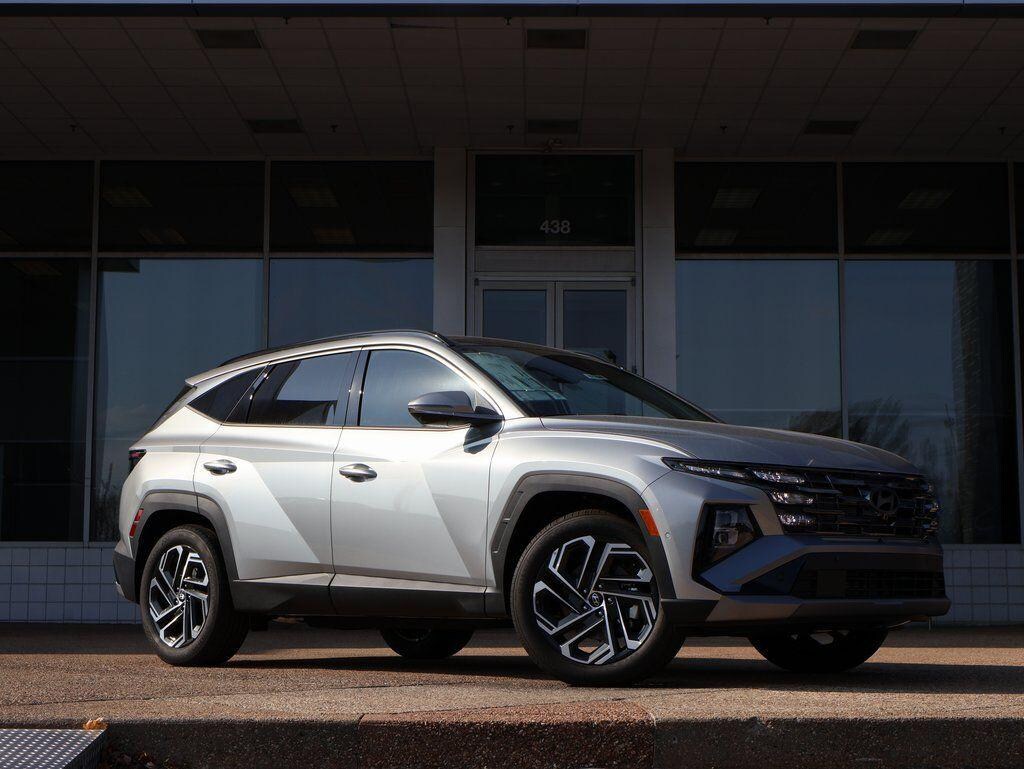 New 2026 Hyundai Tucson Limited FWD SUV