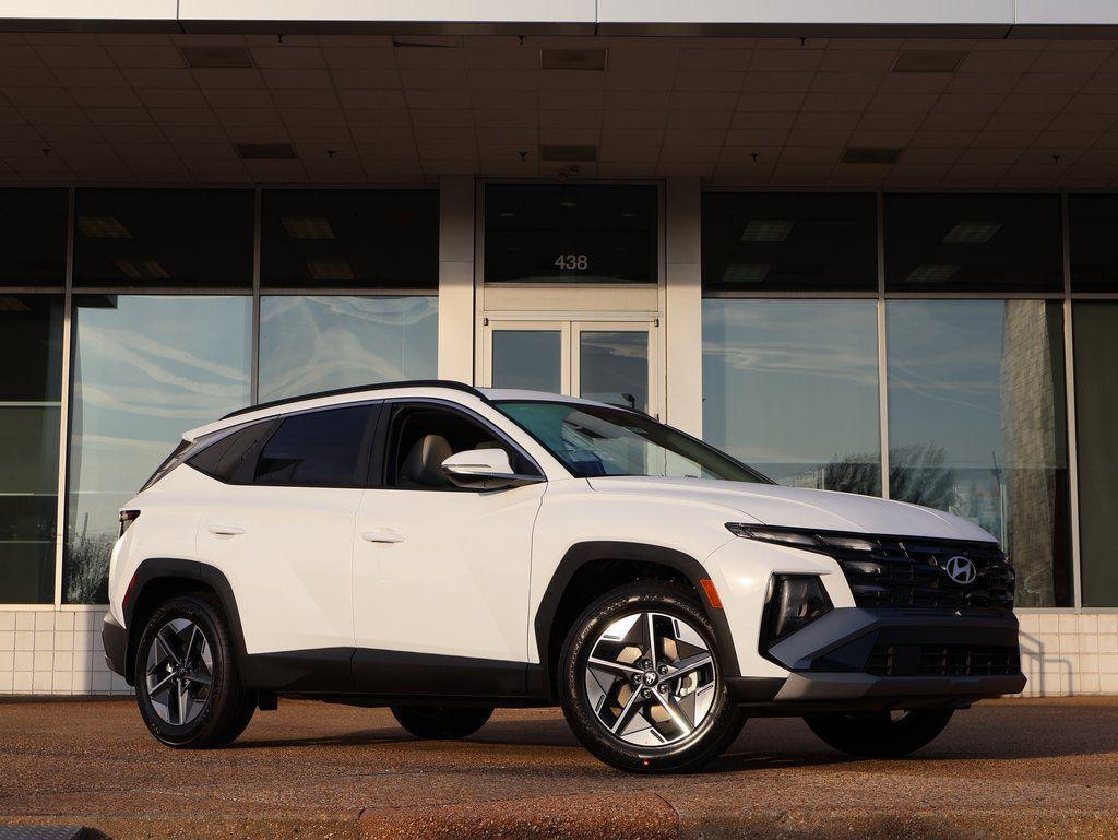 New 2026 Hyundai Tucson SEL Premium FWD SUV