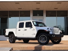 2022 Jeep Gladiator Overland Truck Crew Cab