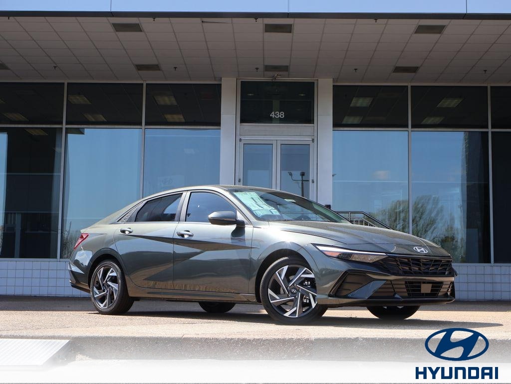 New 2026 Hyundai Elantra Limited Sedan