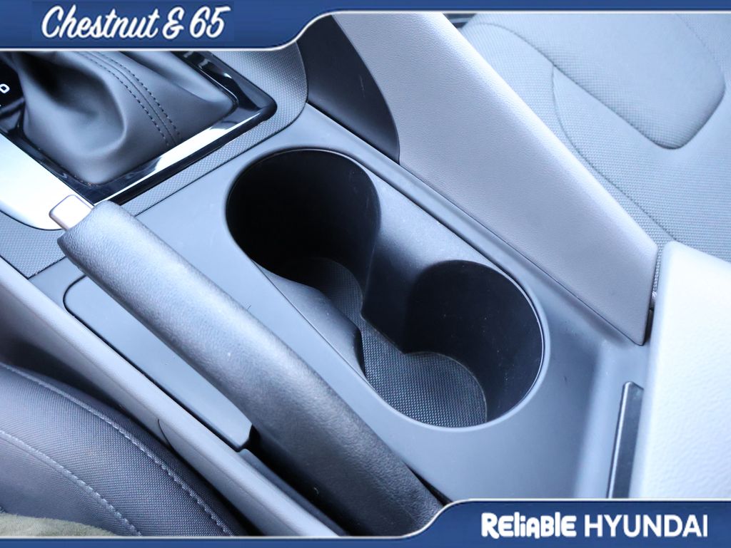 2024 Hyundai Elantra SE - Photo 37