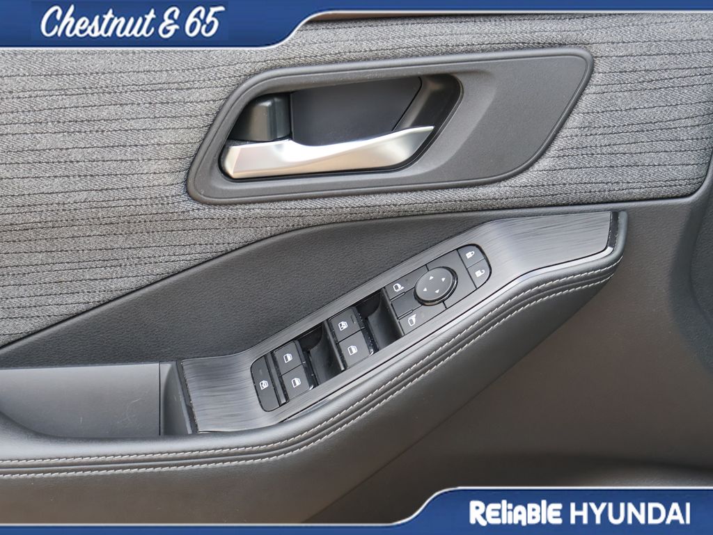 Used 2023 Brilliant Silver Nissan SV image 21