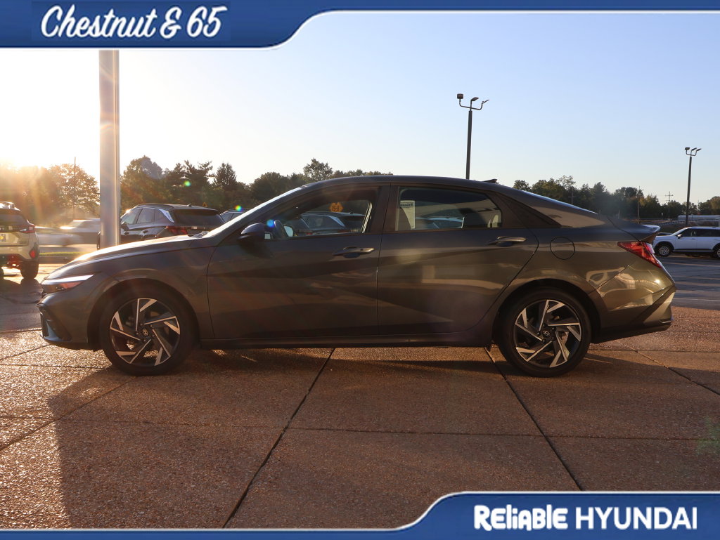 Used 2025 Hyundai Elantra SEL Sport Sedan
