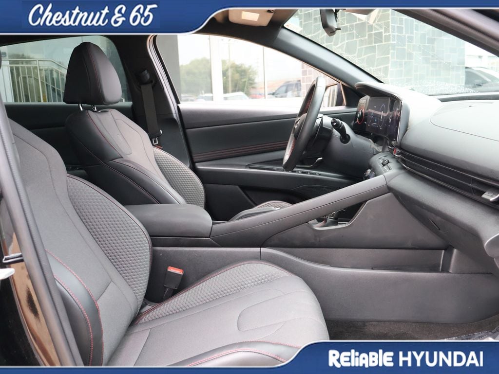 2023 Hyundai Elantra N Line - Photo 9