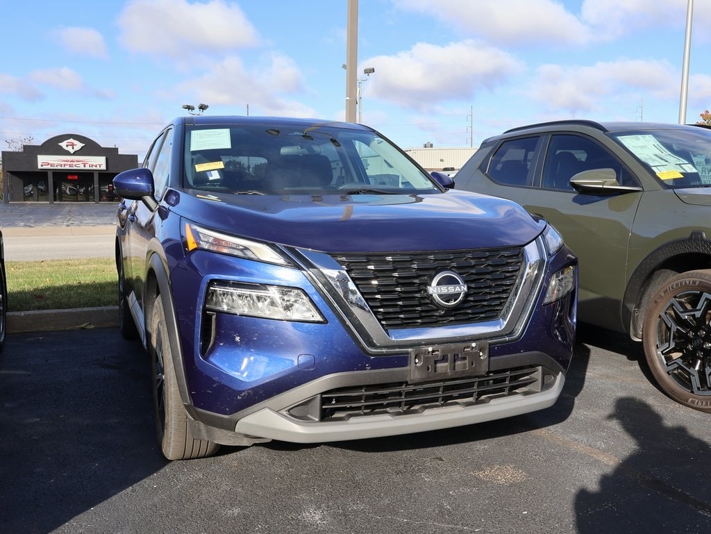 Used 2022 Nissan Rogue SV SUV