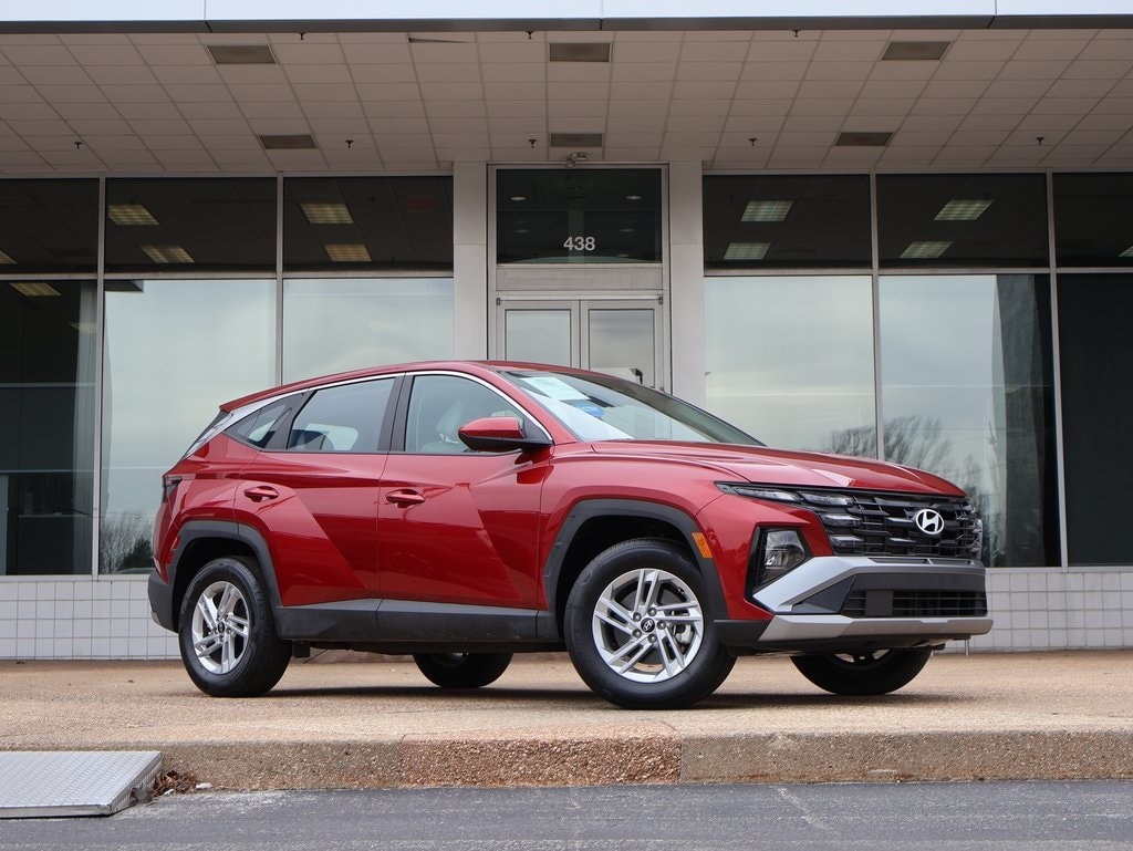 Certified 2025 Hyundai Tucson SE SUV