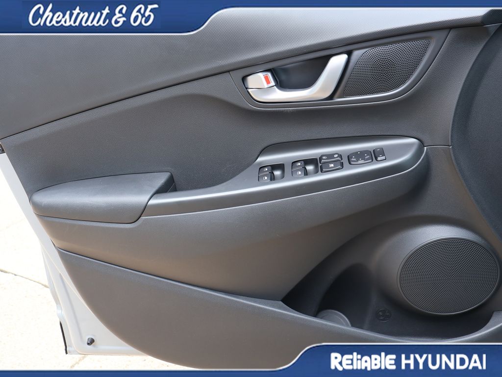 2023 Hyundai Kona SEL - Photo 21