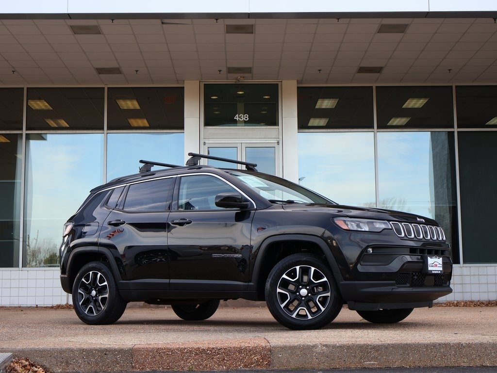 Used 2022 Jeep Compass Latitude SUV