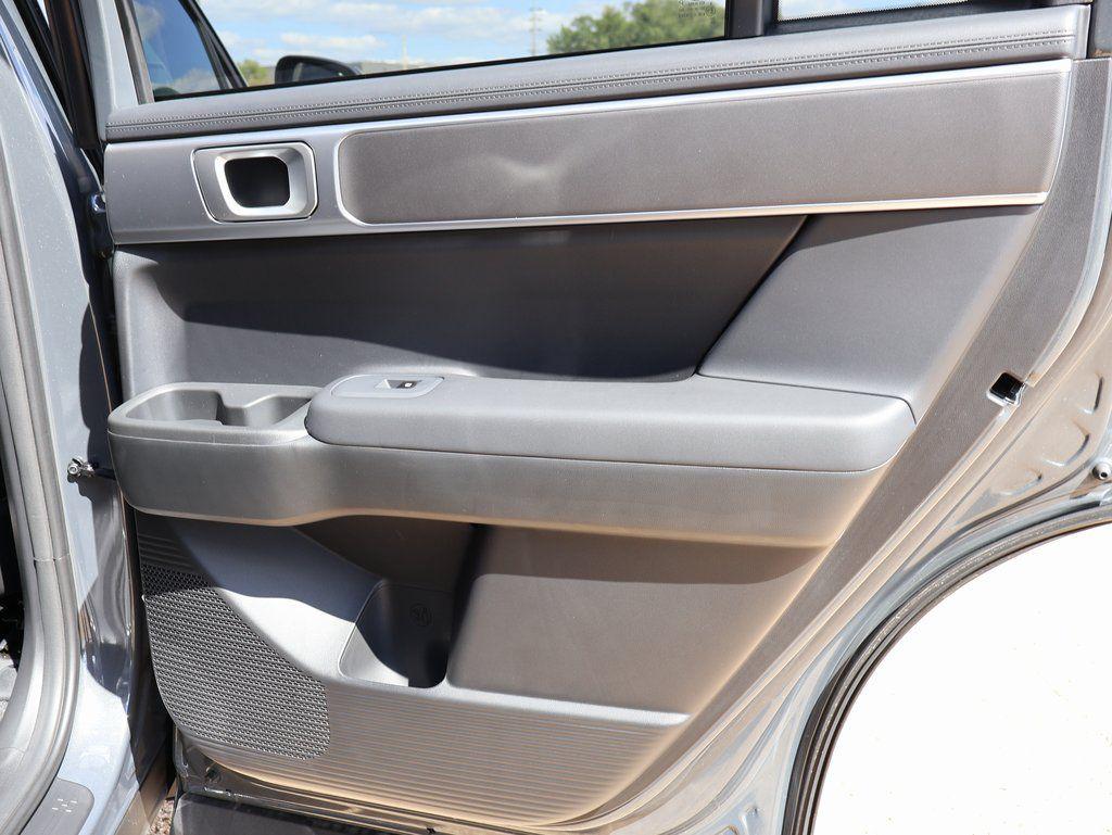 2026 Hyundai Santa Fe SE - Photo 12