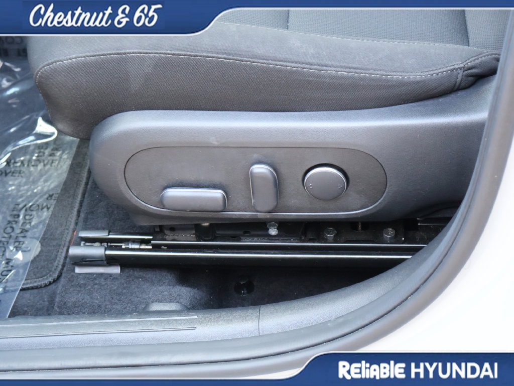 2024 Hyundai Kona SEL - Photo 23