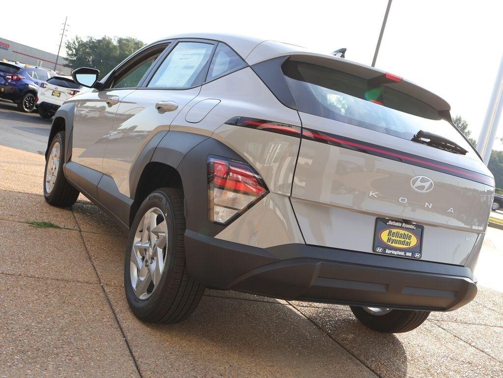 New 2027 Hyundai Kona SE AWD SUV