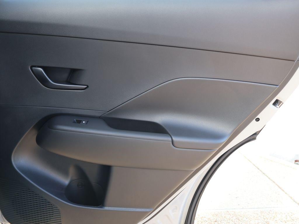 New 2027 Cyber Gray Metallic Hyundai SE AWD image 11