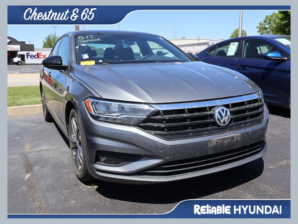 2021 Volkswagen Jetta 1.4T R-Line's photo