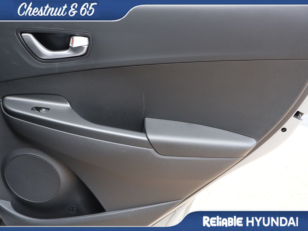2023 Hyundai Kona SEL - Photo 12