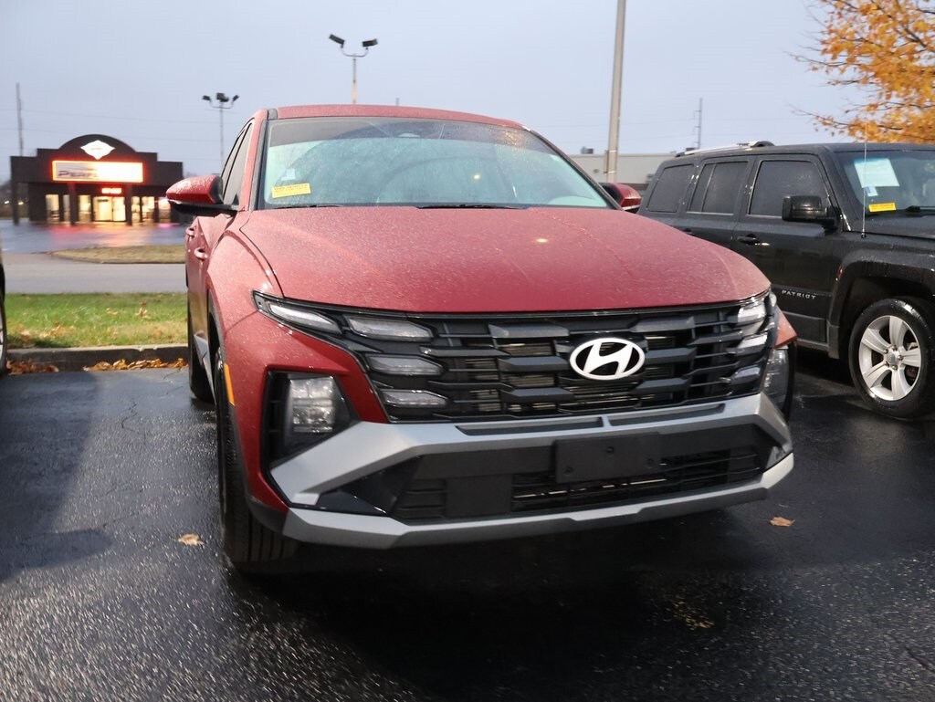 Certified 2025 Hyundai Tucson SE SUV
