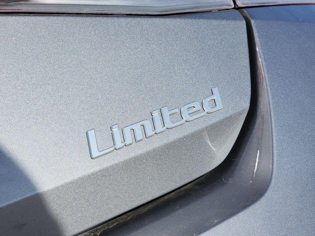 2026 Hyundai Elantra Limited - Photo 9