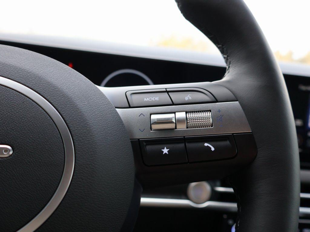 2026 Hyundai Santa Cruz Limited - Photo 29