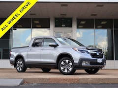 2019 Honda Ridgeline RTL-E AWD Truck Crew Cab