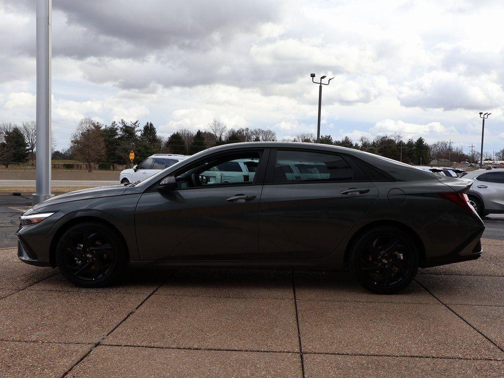 New 2026 Hyundai Elantra SEL Sport Sedan