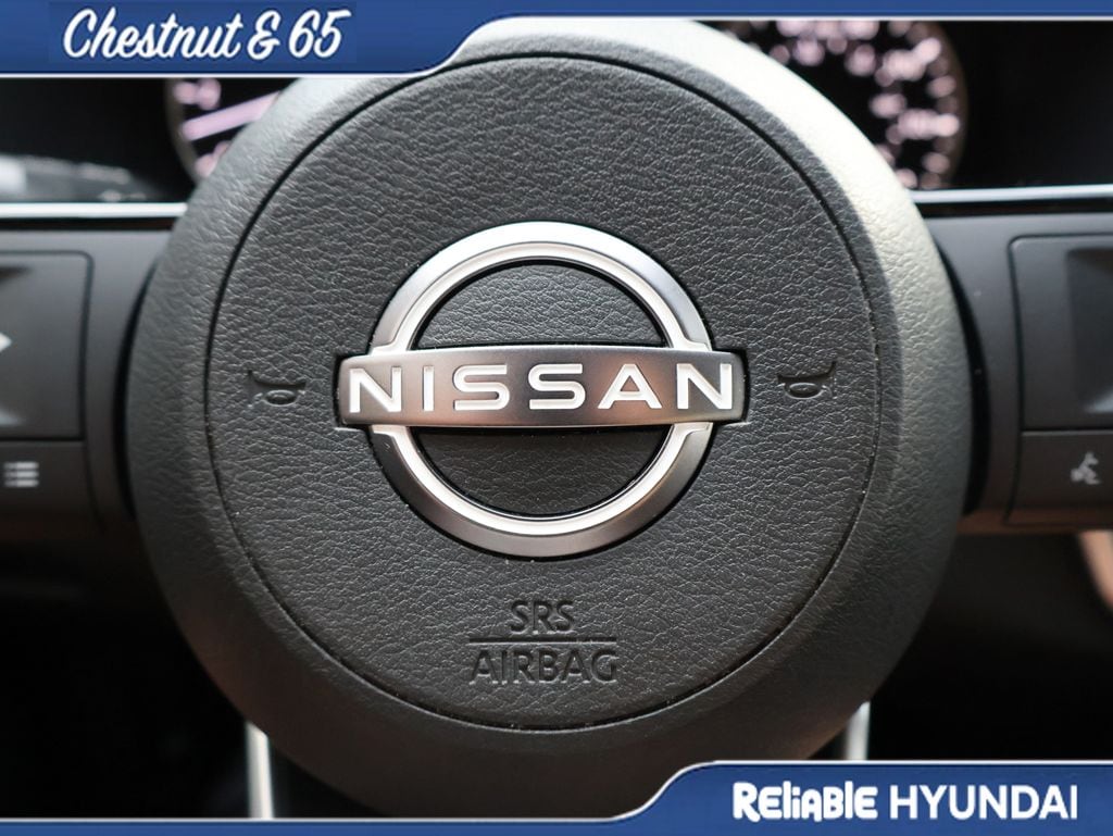 Used 2023 Brilliant Silver Nissan SV image 26