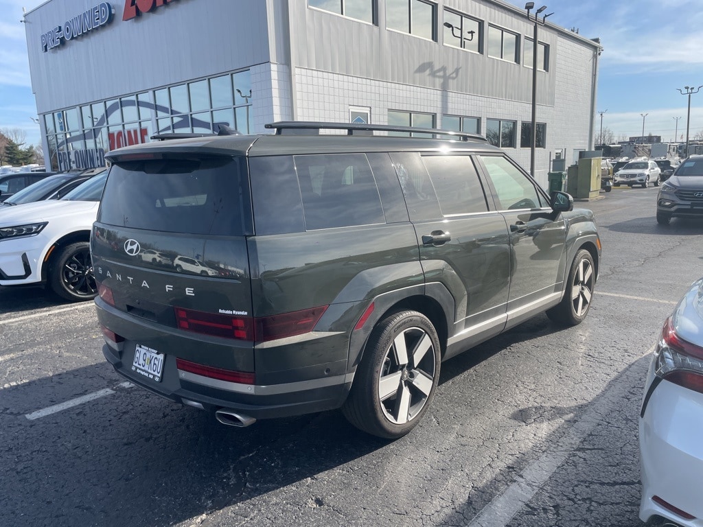 2024 Hyundai Santa Fe Limited's photo