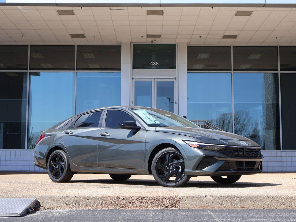 New 2026 Hyundai Elantra Hybrid SEL Sport Sedan