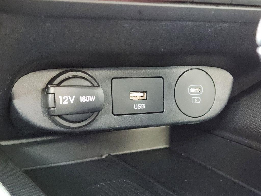 2026 Hyundai Elantra Limited - Photo 21