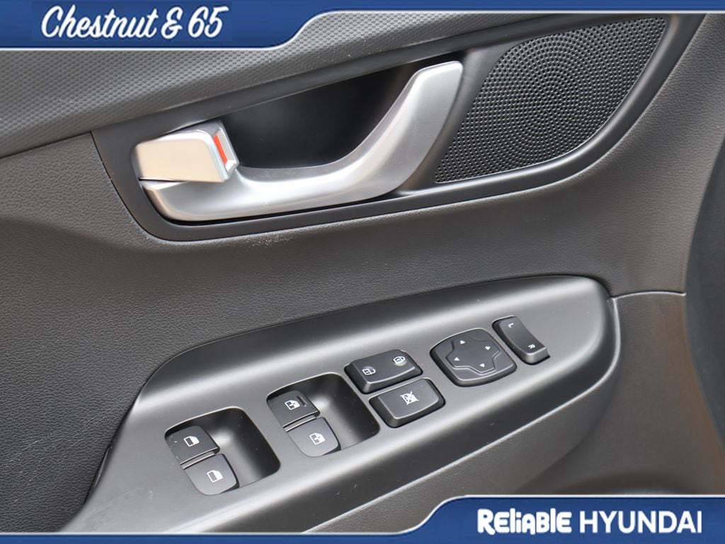 2023 Hyundai Kona SEL - Photo 22