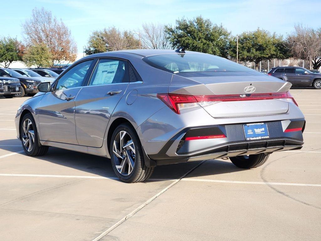 2026 Hyundai Elantra Limited - Photo 3