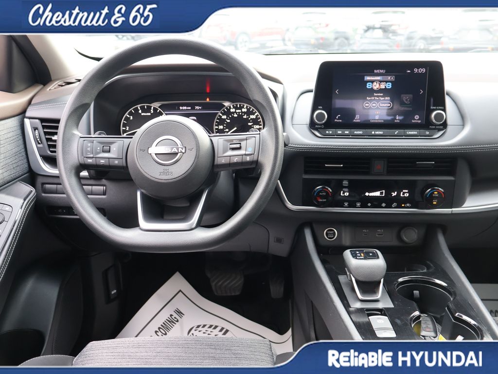 Used 2023 Brilliant Silver Nissan SV image 18