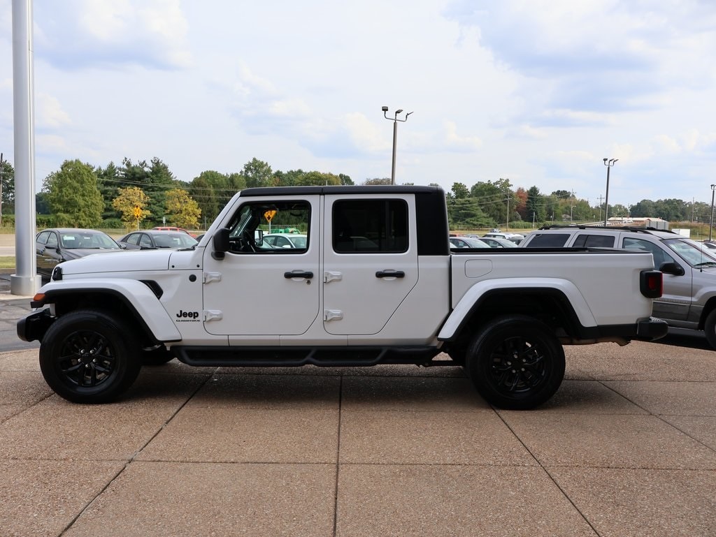 Used 2023 Jeep Gladiator Sport S with VIN 1C6HJTAGXPL536287 for sale in Springfield, MO