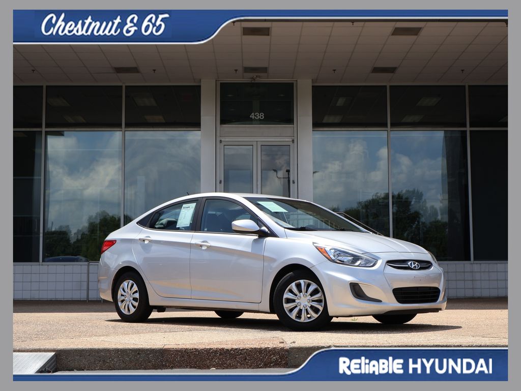2017 Hyundai Accent SE 4-Door 6-Speed Automatic's photo