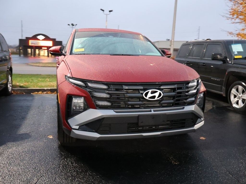 Certified 2025 Hyundai Tucson SE SUV