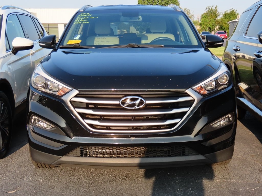 Used 2017 Hyundai Tucson SE Plus with VIN KM8J3CA41HU502854 for sale in Springfield, MO