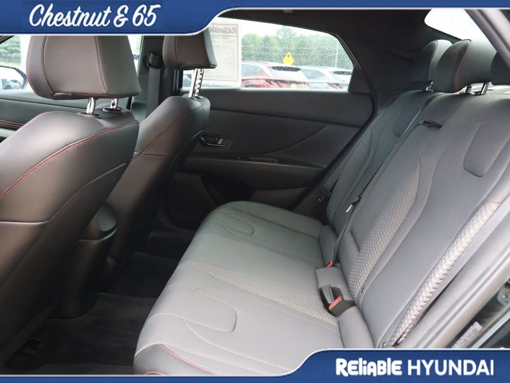 2023 Hyundai Elantra N Line - Photo 17