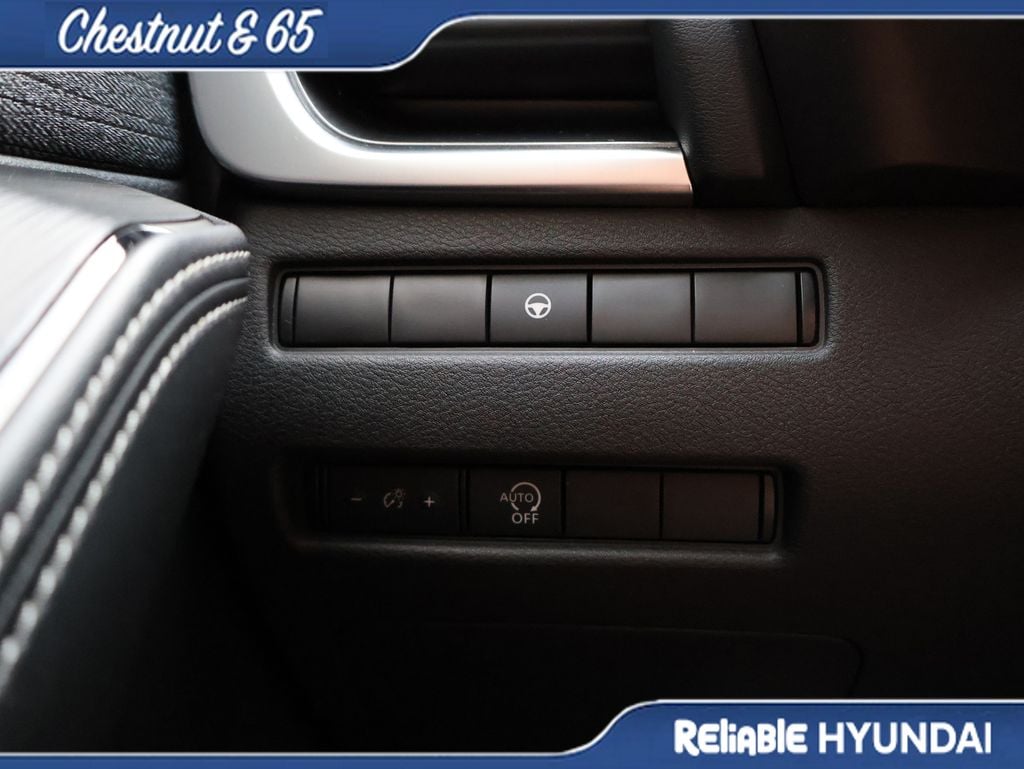 Used 2023 Brilliant Silver Nissan SV image 30