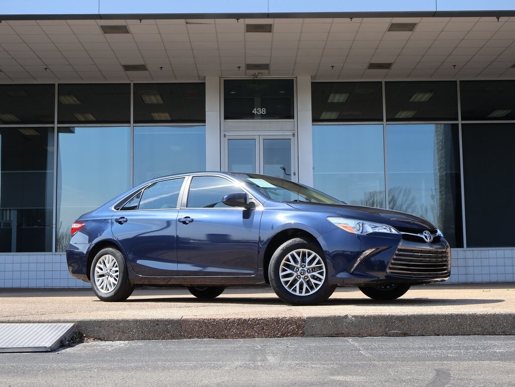 Used 2017 Toyota Camry LE Sedan